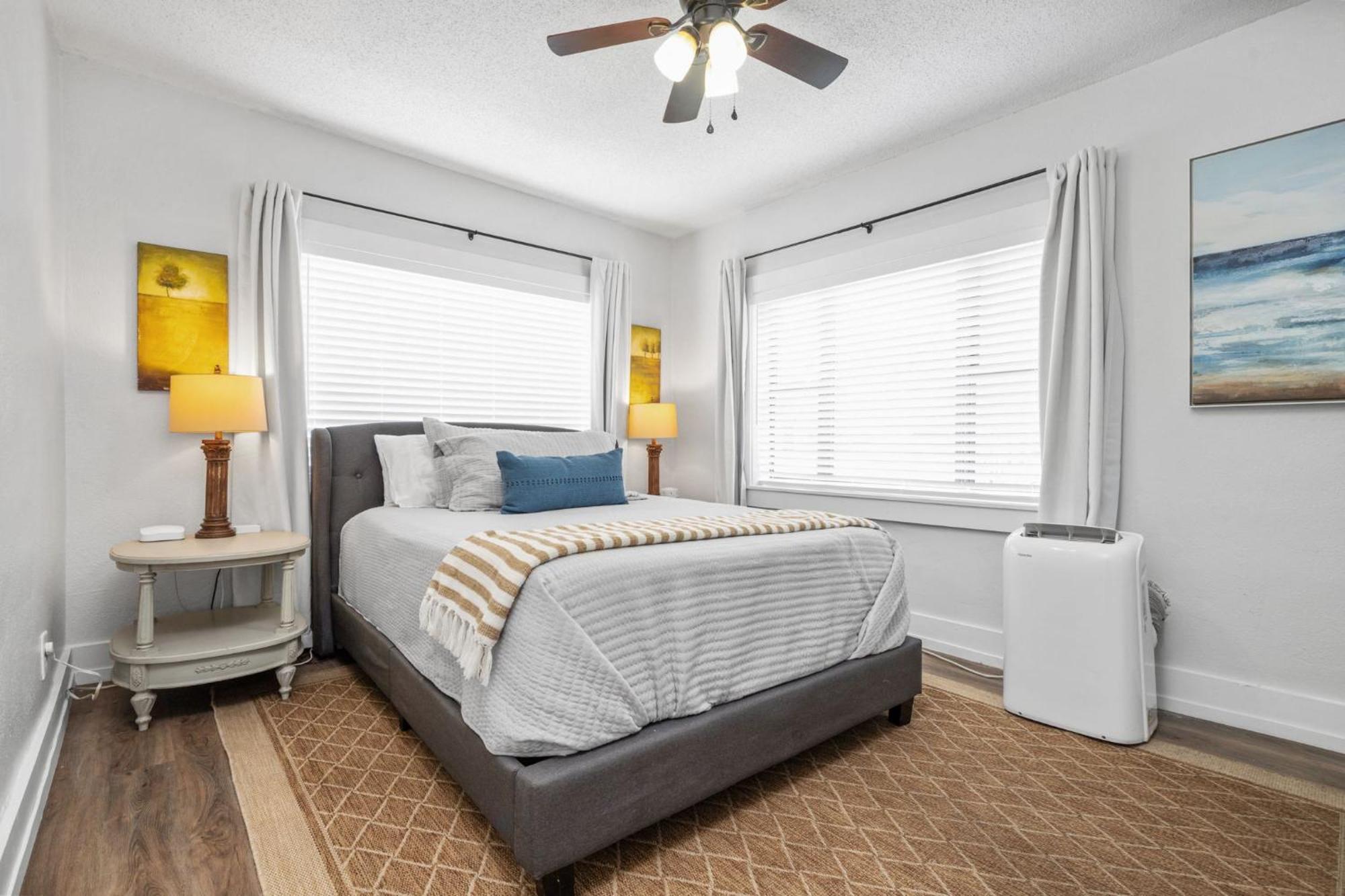 The Flats On Florida St - Super Comfy 2-Bedroom Apartments Mobile Exterior photo